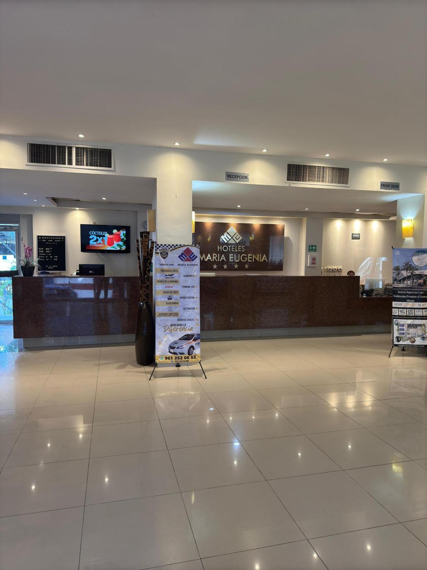 Hotel Maria Eugenia 툭스틀라 외부 사진